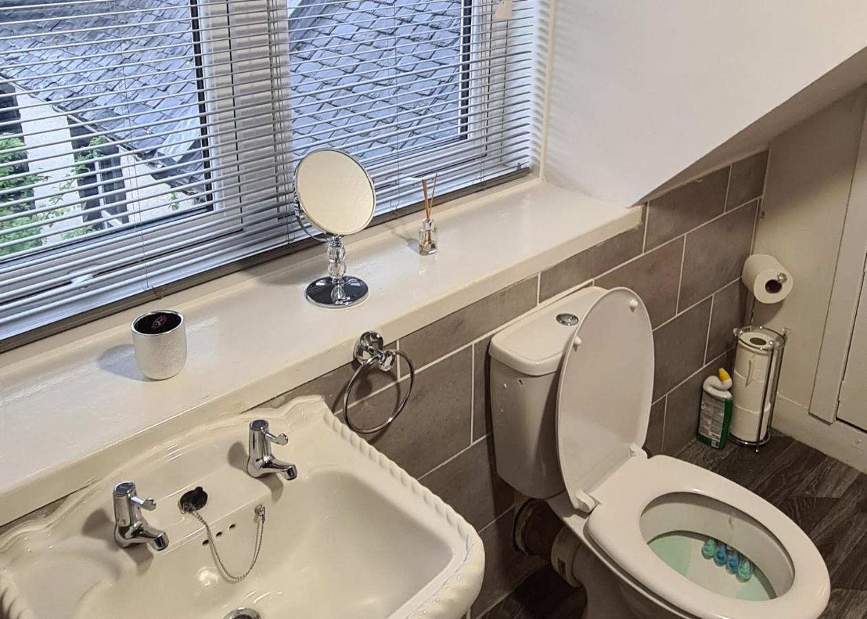 Inviting 1-Bed Apartment In Campbeltown Loch Views Exterior foto